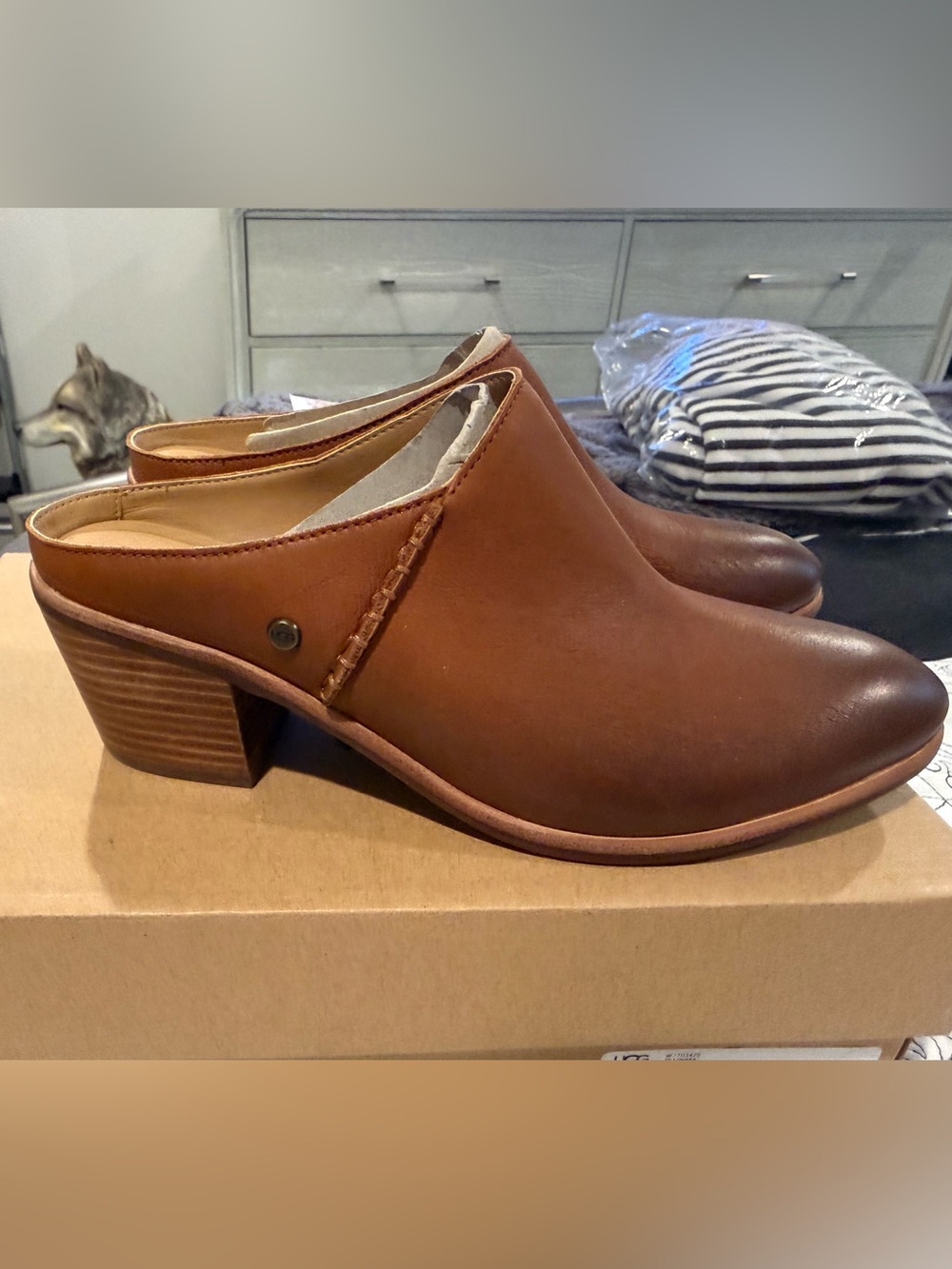 Ugg Lovisa Mule Size 9